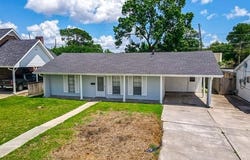 224 WILLOW Drive, Gretna, LA 70053