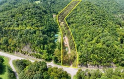 202 Billy G Hollow, Wallins, KY 40873