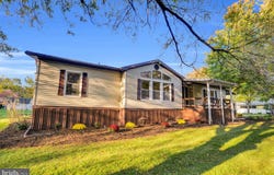 8920 CEDAR Road, BREINIGSVILLE, PA 18031