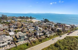 2974 E Cliff DR, Santa Cruz, CA 95062