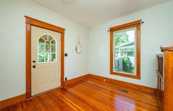 615 N 1st Avenue, Winterset, IA 50273