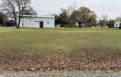 28 Durant, Canadian, OK 74425
