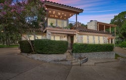 209 Crescent Blf, Lakeway, TX 78734