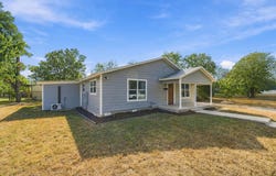 805 Haysel St, Bastrop, TX 78602