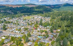830 E 10TH St, Coquille, OR 97423