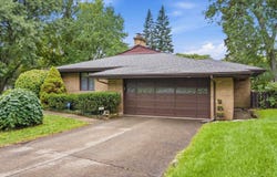 3006 Hawthorne Drive, Flint, MI 48503