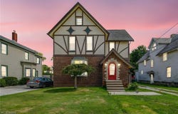 165 S Eagle Street, Geneva, OH 44041