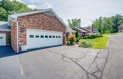105 Colooney Circle, Bristol, TN 37620
