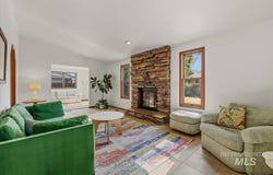 1820 N Kristen Way, Meridian, ID 83646