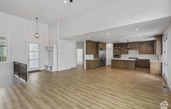 728 E MOUNTAIN Rd, North Ogden, UT 84414