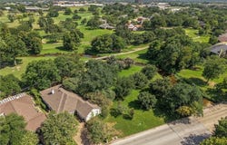2800 Broadmoor Drive, Bryan, TX 77802