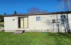 86 S King St, Cedarville, MI 49719