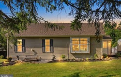403 W 28TH DIVISION Highway, LITITZ, PA 17543