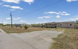 138 Double C Dr, Cedar Creek, TX 78612