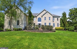 2 ROSSITER Circle, NEW HOPE, PA 18938