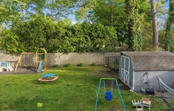 84 Queen Road, Mastic Beach, NY 11951