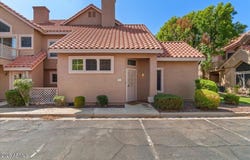 1633 E LAKESIDE Drive, Gilbert, AZ 85234
