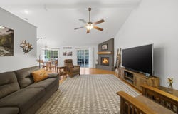 706 Silver Glen Road, McHenry, IL 60050