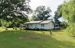 90 SMOTHERS Ave, Eldridge, AL 35554