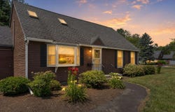 2 Cortland Circle, Bangor, ME 04401