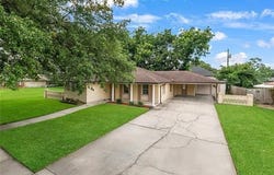 26 W CARMACK Drive, Chalmette, LA 70043