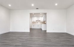 7918 Hazeltine Avenue, Panorama City, CA 91402