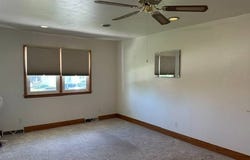 126 N 6th St, Howells, NE 68641