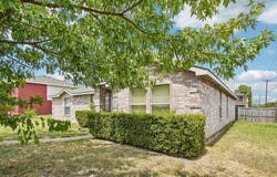 659 Pondview Drive, Cedar Hill, TX 75104