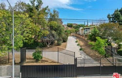 17823 Rinaldi St, Los Angeles, CA 91344