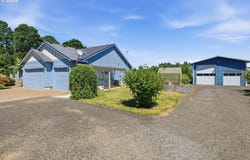 23420 NE HYLAND Dr, Newberg, OR 97132