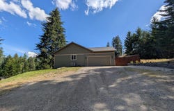 18192 W Spuler Ln, Hauser, ID 83854