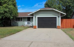 2860 NE Iris Street, Anderson, CA 96007