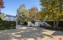 652 Chautauqua Blvd, Pacific Palisades, CA 90272