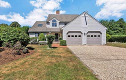 89 Belvidere Road, Falmouth, MA 02540