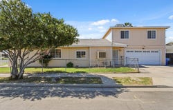 295 E Durian Avenue, Coalinga, CA 93210