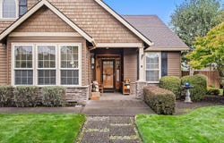 1382 NE 16TH Ave, Canby, OR 97013