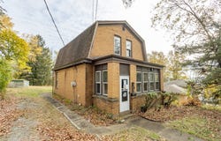 211 Wallace Ave, Wilkins Twp, PA 15112