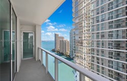 300 S Biscayne Blvd, Miami, FL 33131