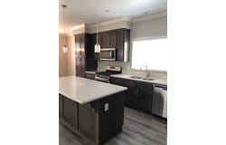 903 W 17th St., Costa Mesa, CA 92627