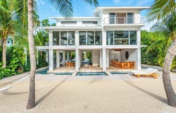 60 Ocean Front Drive, Key Largo, FL 33037