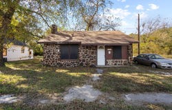 625 Denison Street, Gainesville, TX 76240