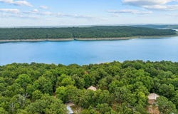 3036 Cedar Tree Ct, Lead Hill, AR 72644