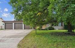 144 Hillcrest Road, Waterloo, IA 50701