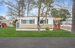 525 Riverleigh Avenue, Riverhead, NY 11901