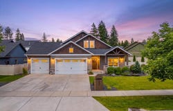 999 E HURRICANE Dr, Hayden, ID 83835