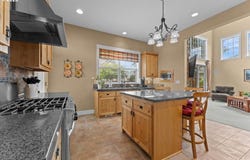3034 N HOLLADAY Dr, Cornelius, OR 97113