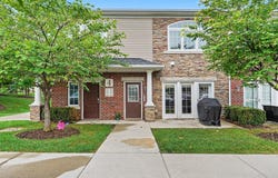 5527 Arbor Chase Drive, Ann Arbor, MI 48103