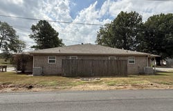 1302 S Leslie Street, Stuttgart, AR 72160-0000