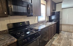65 Tulip Ln, Belleville, MI 48111