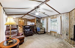 11545 TRAILS END ROAD, Oak Ridge, LA 71264